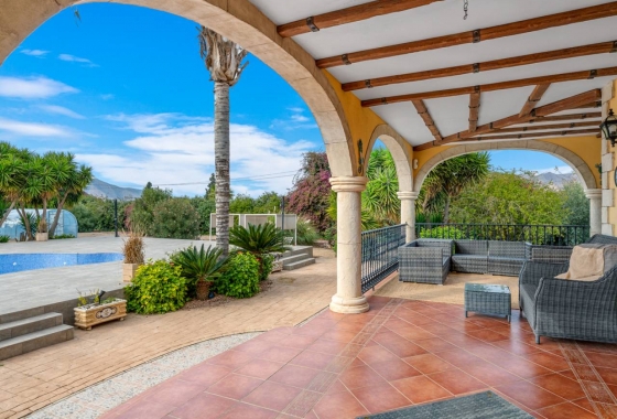 Resale - Finca / Country Property - Orihuela Costa - Orihuela