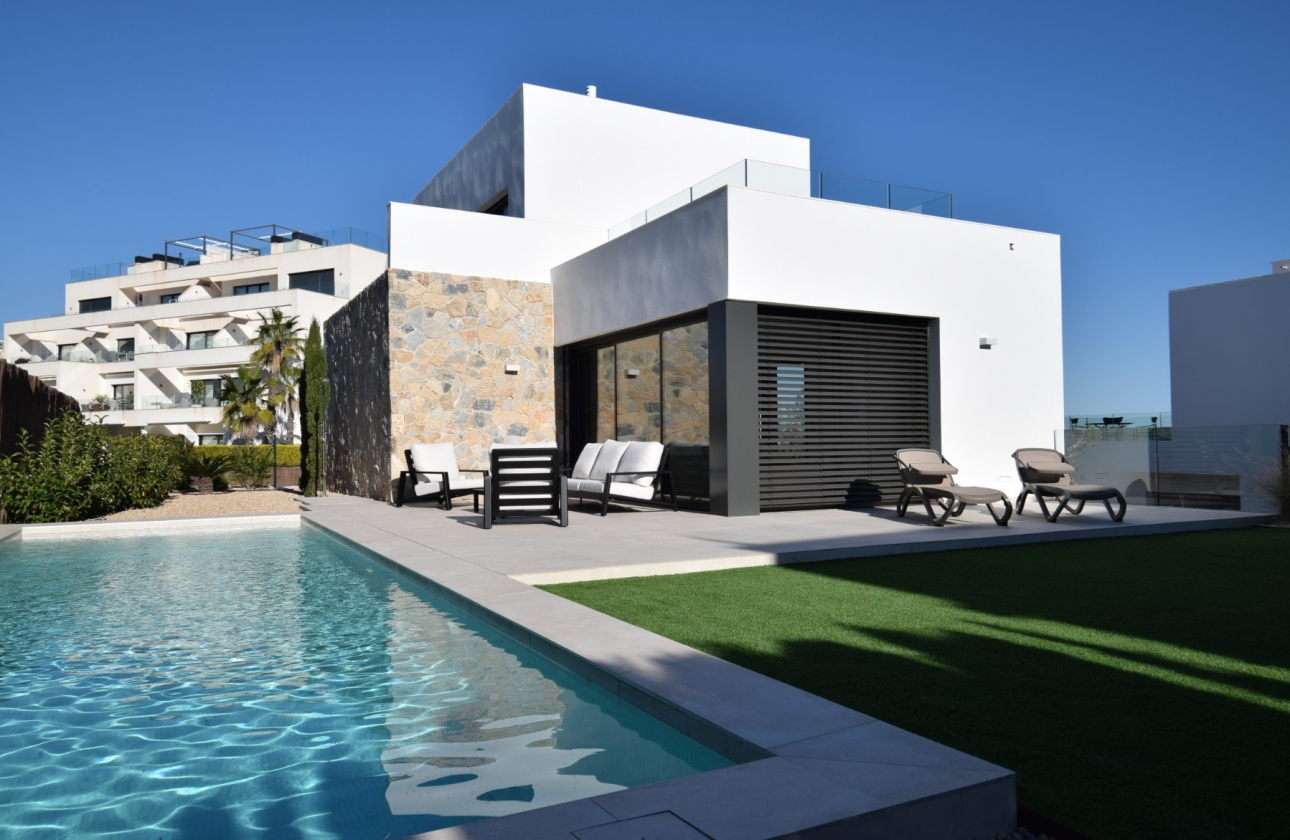 Resale - Villa - Orihuela Costa - Las Colinas golf