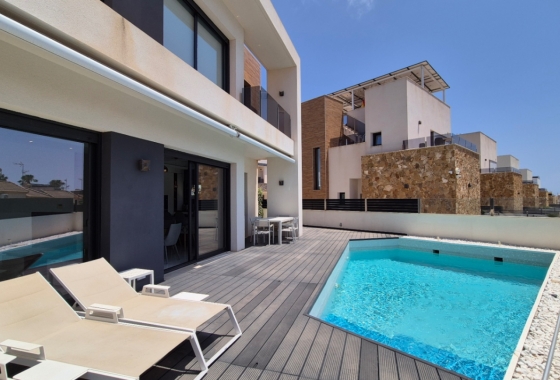 Resale - Villa - Torrevieja - Costa Blanca