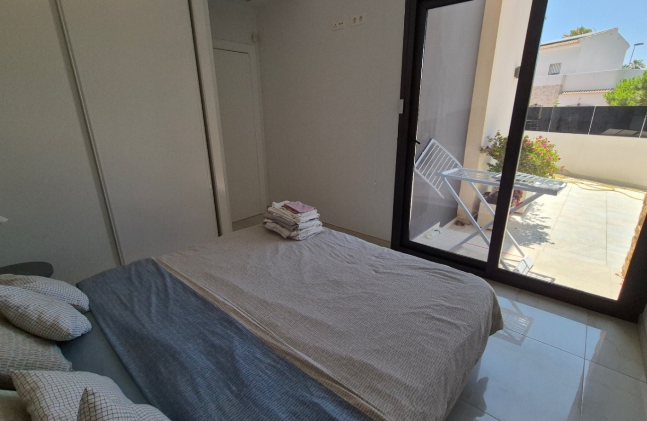 Resale - Villa - Torrevieja - Costa Blanca