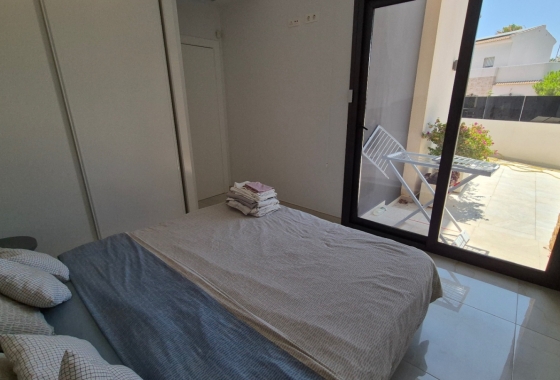 Resale - Villa - Torrevieja - Costa Blanca