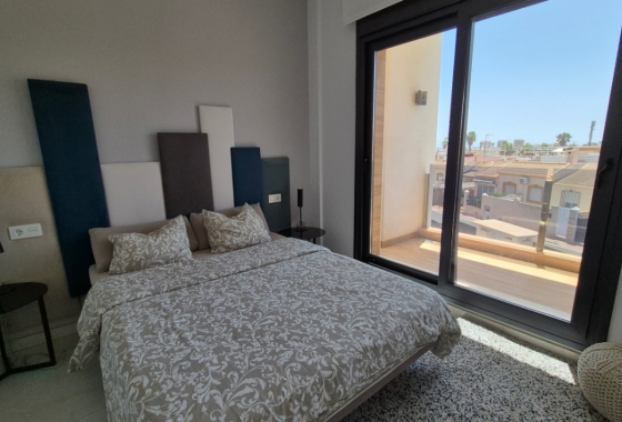 Resale - Villa - Torrevieja - Costa Blanca