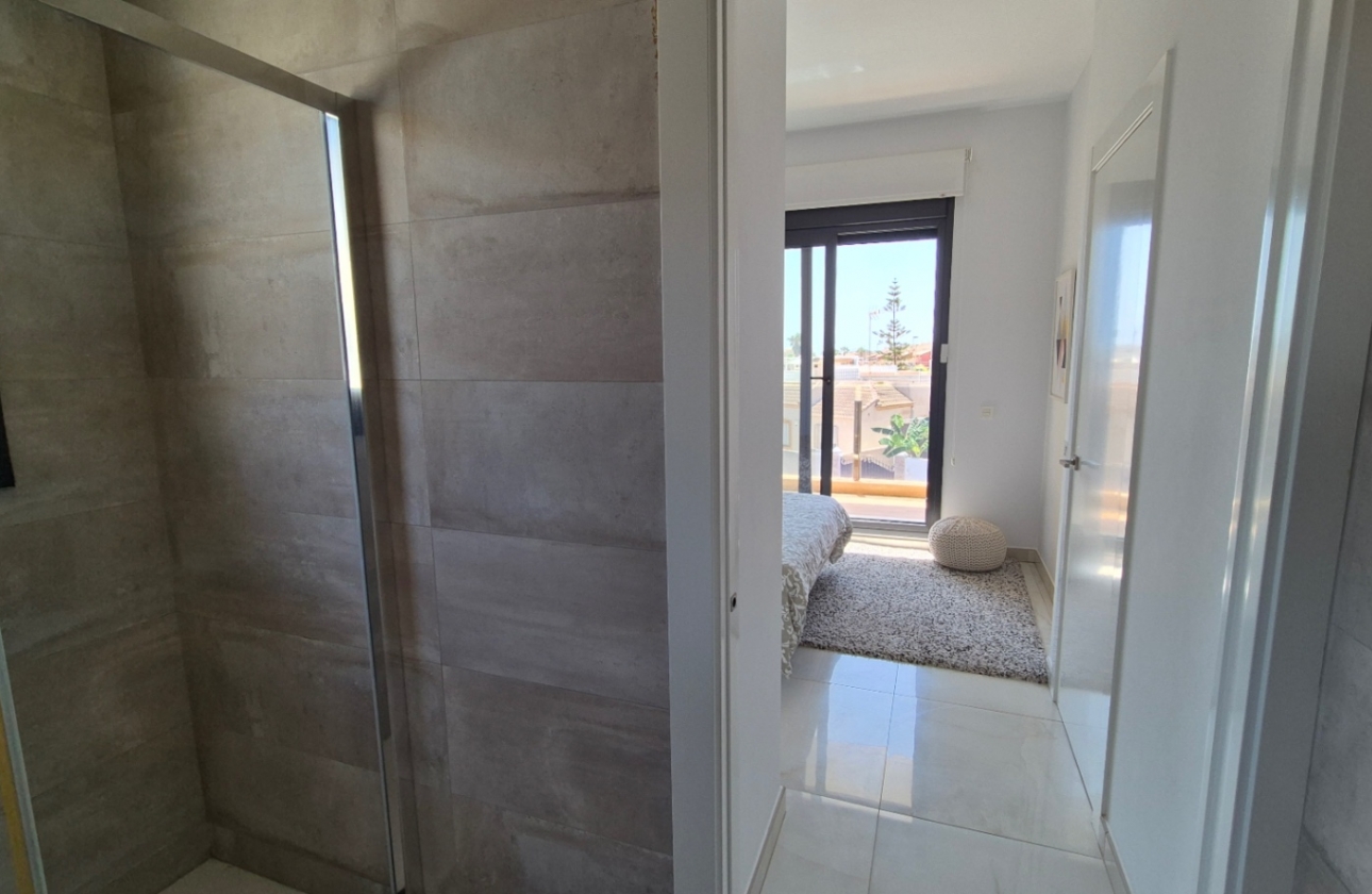 Resale - Villa - Torrevieja - Costa Blanca