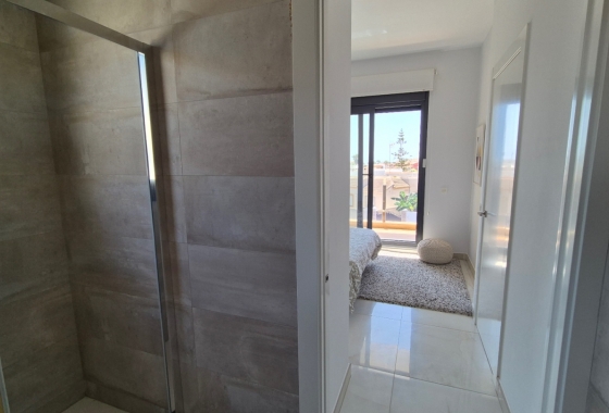 Resale - Villa - Torrevieja - Costa Blanca