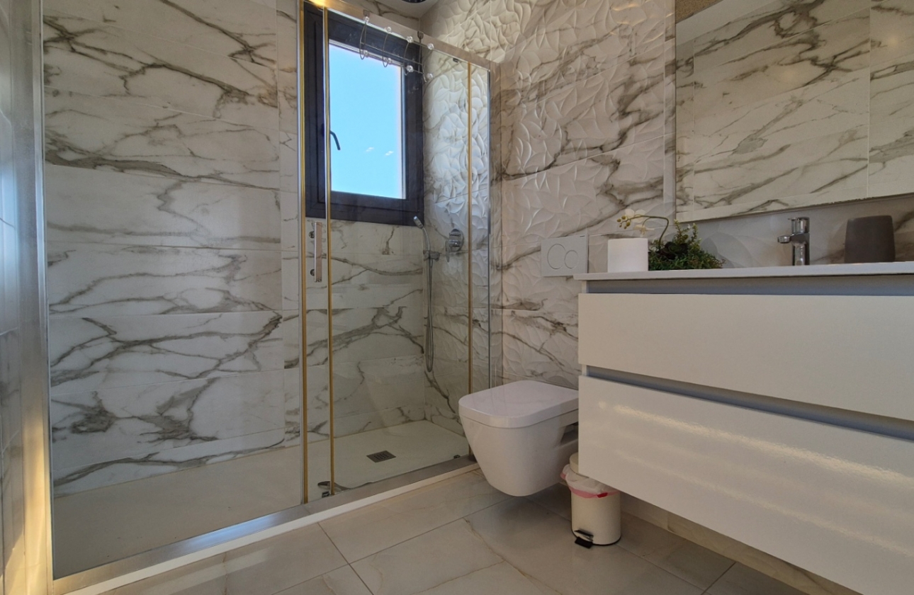 Resale - Villa - Torrevieja - Costa Blanca