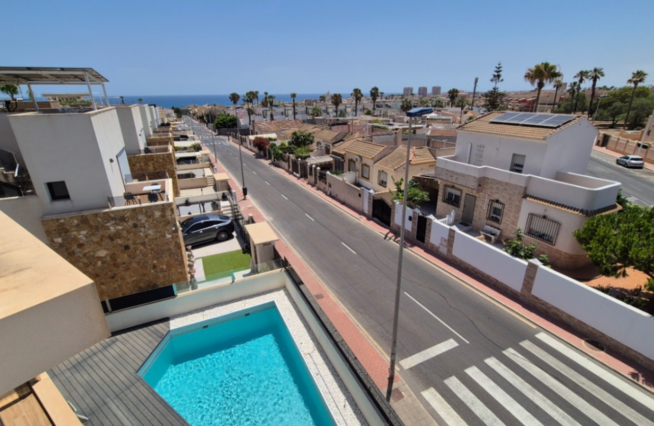Resale - Villa - Torrevieja - Costa Blanca
