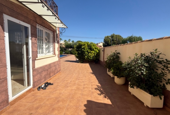 Resale - Villa - Torrevieja - Costa Blanca