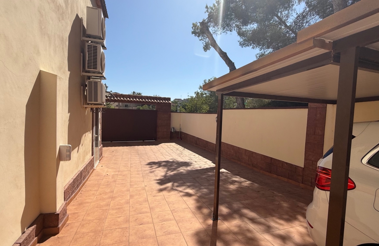 Resale - Villa - Torrevieja - Costa Blanca