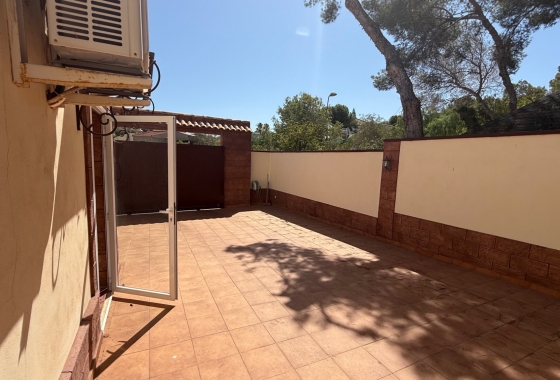 Resale - Villa - Torrevieja - Costa Blanca