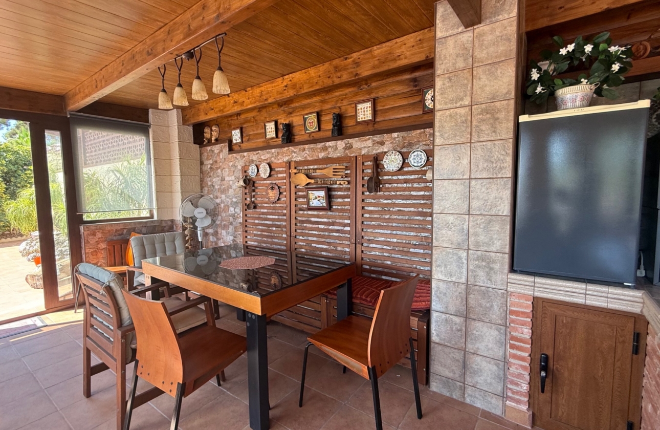 Resale - Villa - Torrevieja - Costa Blanca