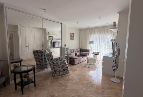 Resale - Villa - Torrevieja - Costa Blanca