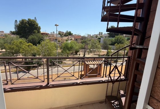 Resale - Villa - Torrevieja - Costa Blanca