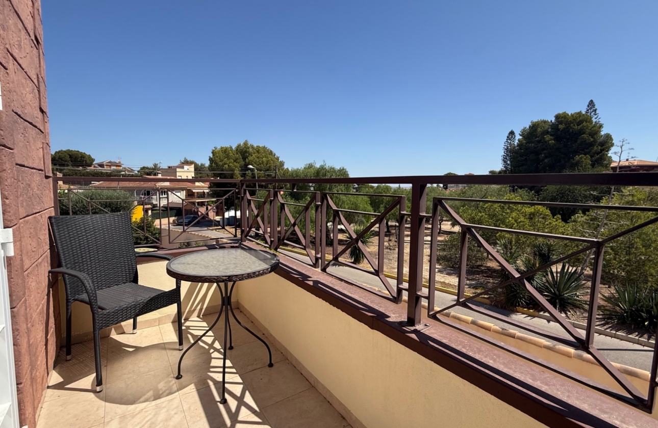 Resale - Villa - Torrevieja - Costa Blanca