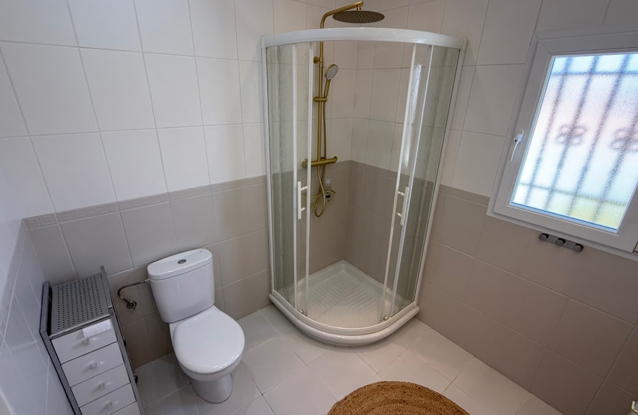 Resale - Villa - Torrevieja - Costa Blanca