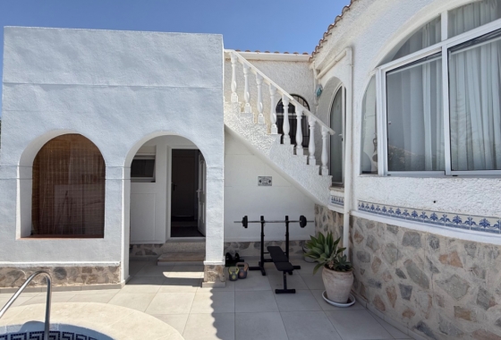 Resale - Villa - Torrevieja - Costa Blanca