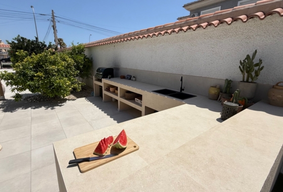 Resale - Villa - Torrevieja - Costa Blanca