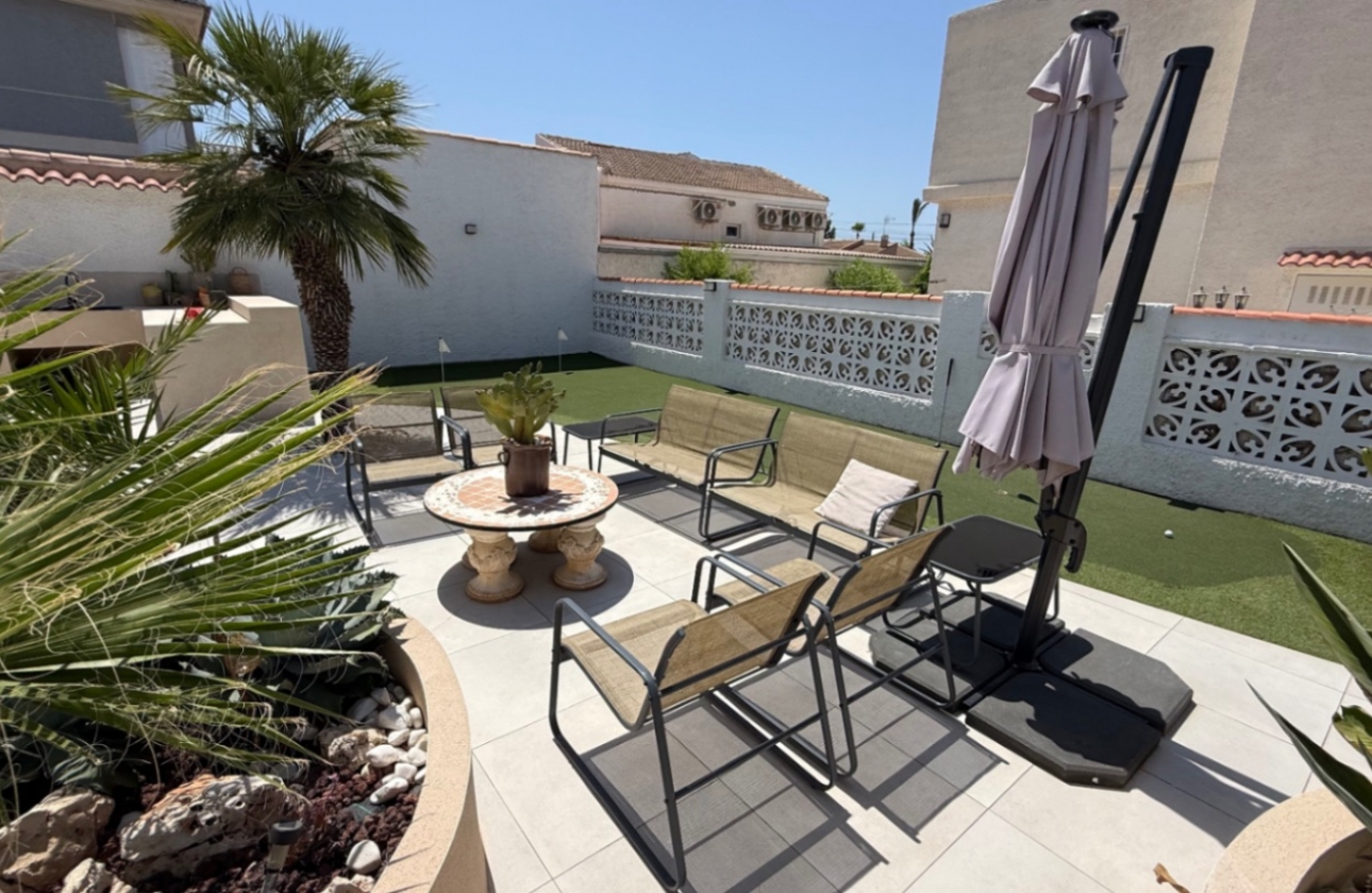 Resale - Villa - Torrevieja - Costa Blanca