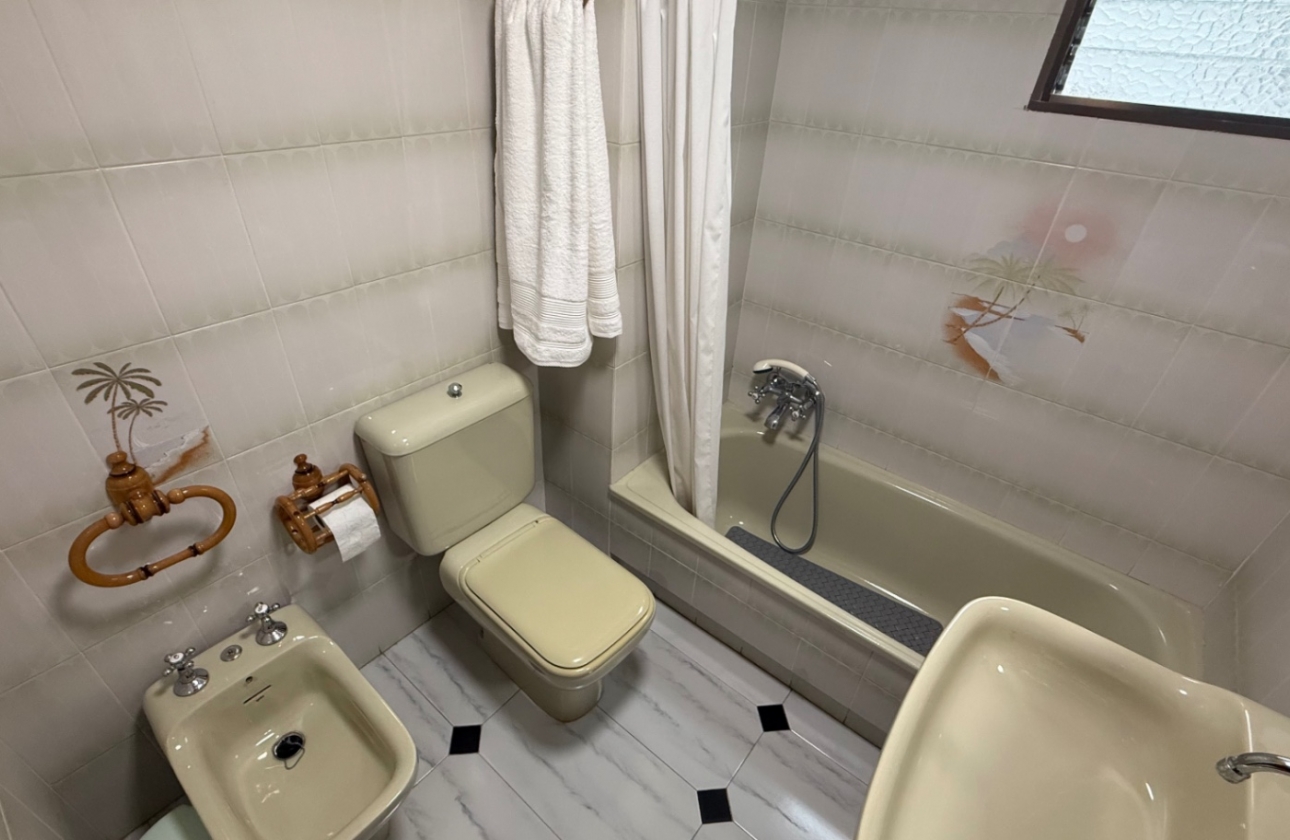 Resale - Apartment / flat - Torrevieja - Costa Blanca