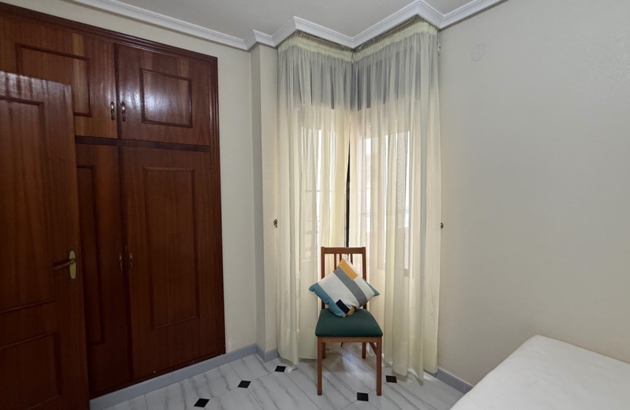 Resale - Apartment / flat - Torrevieja - Costa Blanca