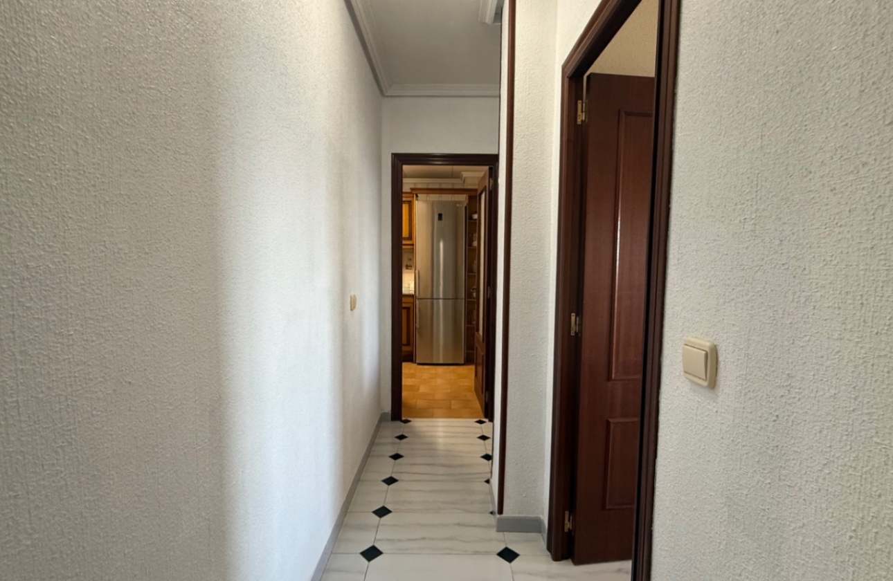 Resale - Apartment / flat - Torrevieja - Costa Blanca