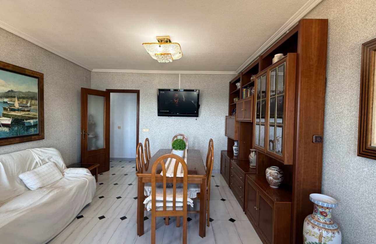 Resale - Apartment / flat - Torrevieja - Costa Blanca