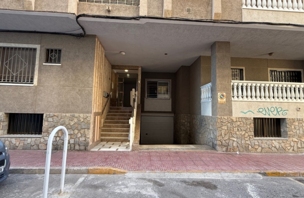 Resale - Apartment / flat - Torrevieja - Costa Blanca