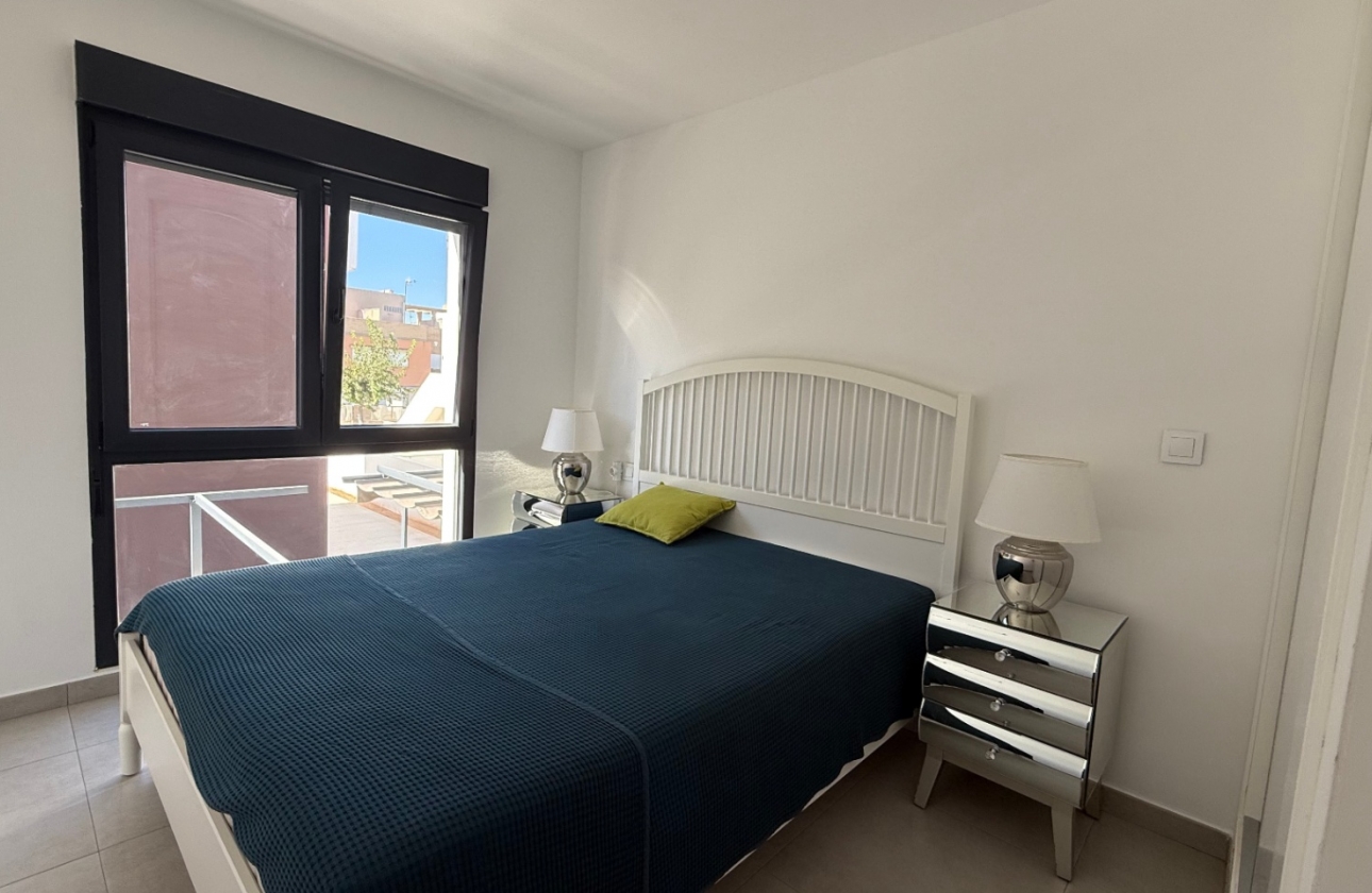 Resale - Apartment / flat - Pilar de la Horadada - Costa Blanca