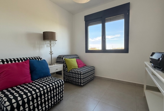 Resale - Apartment / flat - Pilar de la Horadada - Costa Blanca