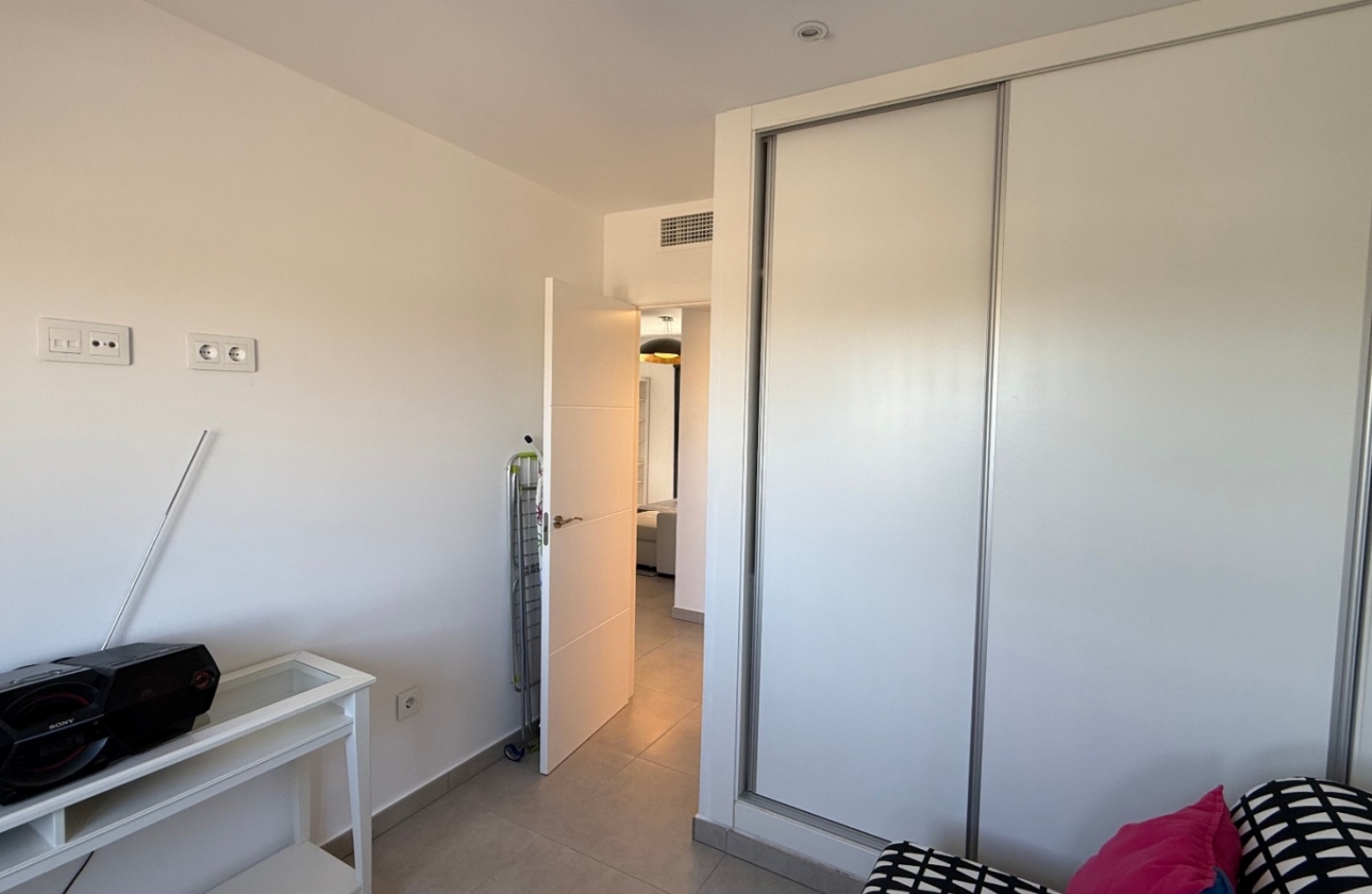 Resale - Apartment / flat - Pilar de la Horadada - Costa Blanca