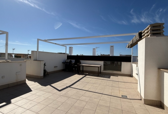 Resale - Apartment / flat - Pilar de la Horadada - Costa Blanca