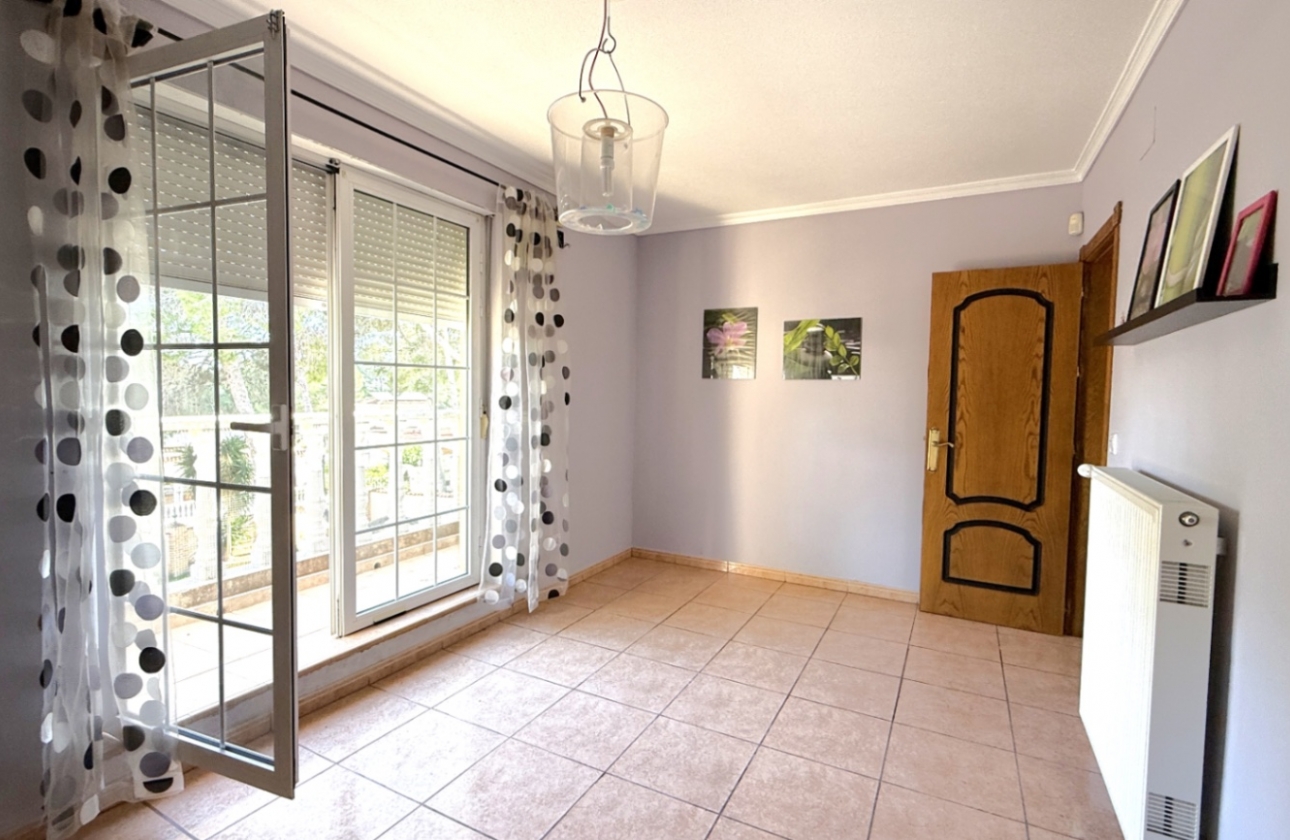 Resale - Villa - Pilar de la Horadada - Costa Blanca