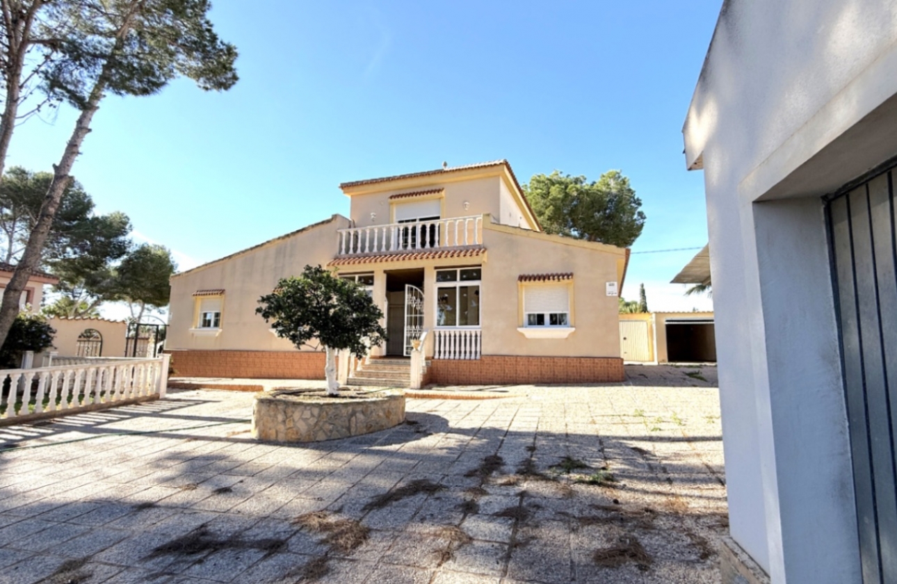 Resale - Villa - Pilar de la Horadada - Costa Blanca