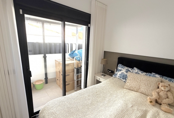 Resale - Apartment / flat - Pilar de la Horadada - Costa Blanca