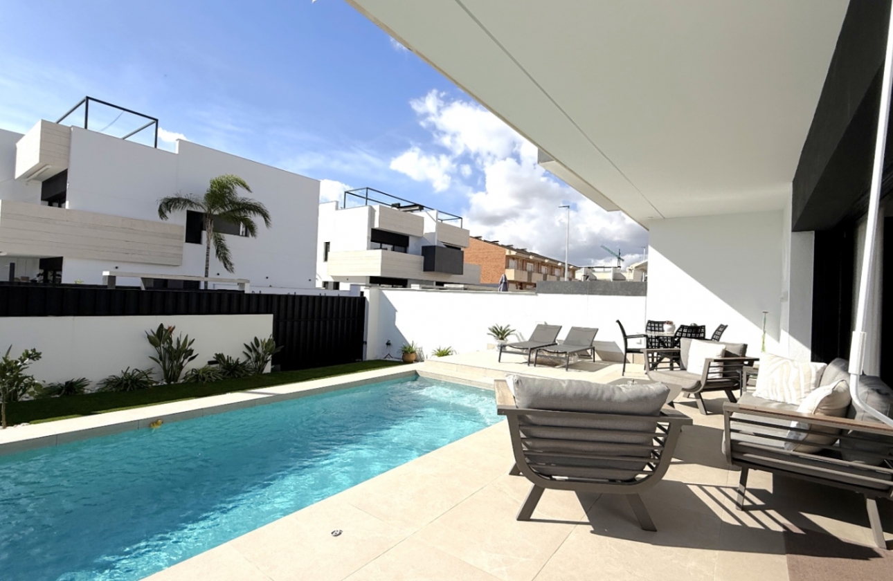 Resale - Apartment / flat - Pilar de la Horadada - Costa Blanca