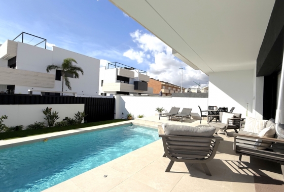 Resale - Apartment / flat - Pilar de la Horadada - Costa Blanca