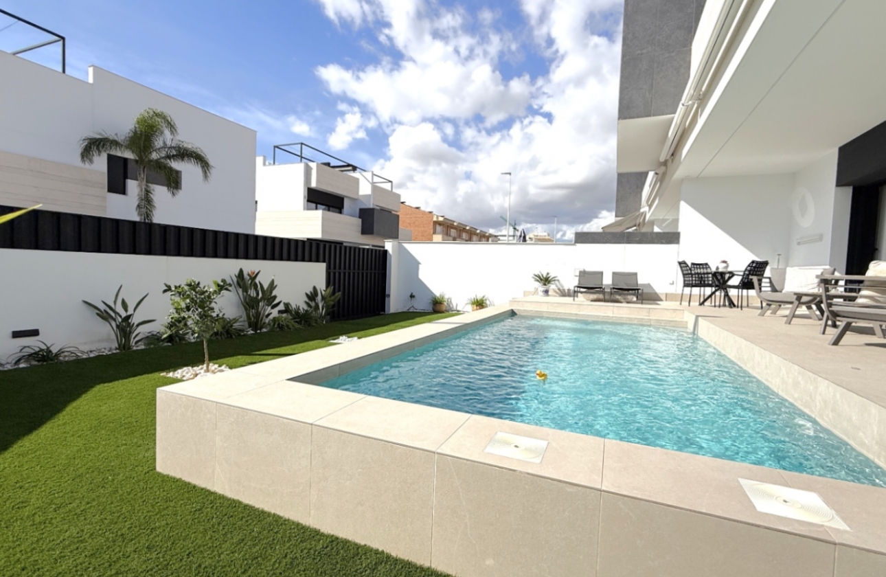Resale - Apartment / flat - Pilar de la Horadada - Costa Blanca