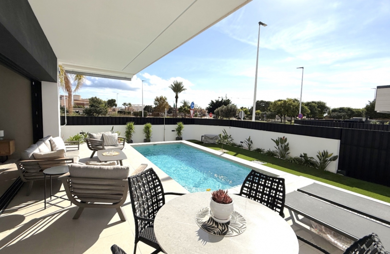 Resale - Apartment / flat - Pilar de la Horadada - Costa Blanca