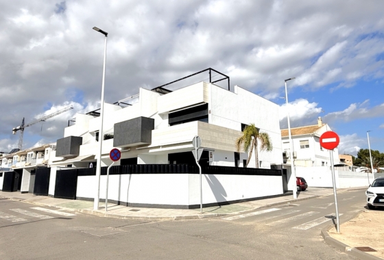 Resale - Apartment / flat - Pilar de la Horadada - Costa Blanca