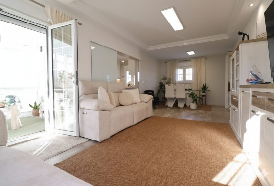 Resale - Villa - Orihuela Costa - Villamartín