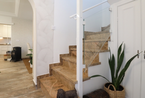 Resale - Villa - Orihuela Costa - Villamartín