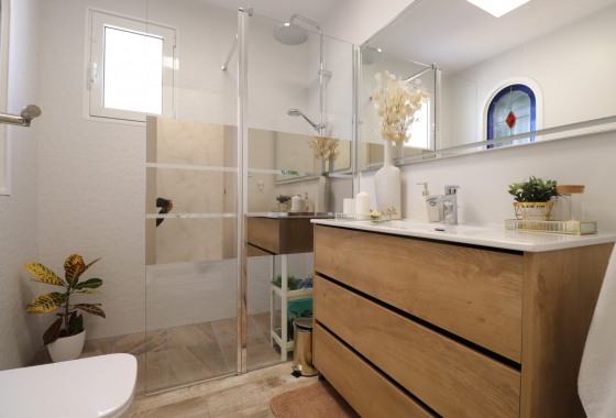 Resale - Villa - Orihuela Costa - Villamartín