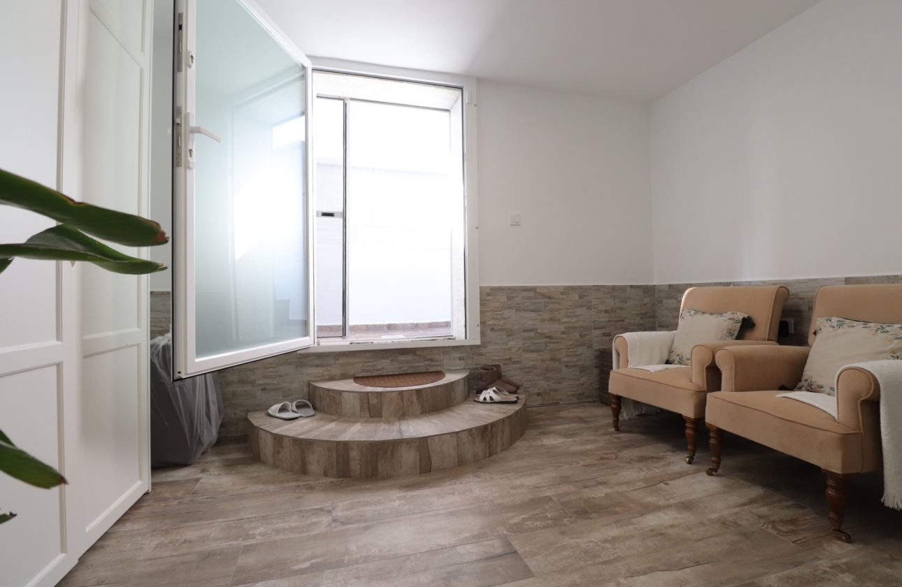 Resale - Villa - Orihuela Costa - Villamartín