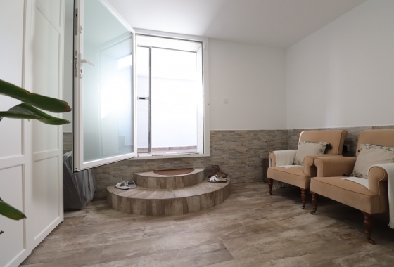 Resale - Villa - Orihuela Costa - Villamartín