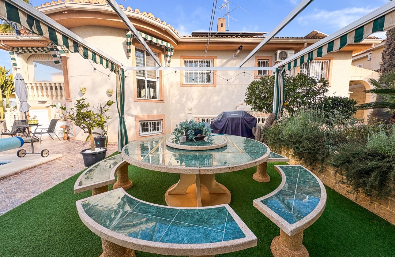 Herverkoop - Villa - Benijofar