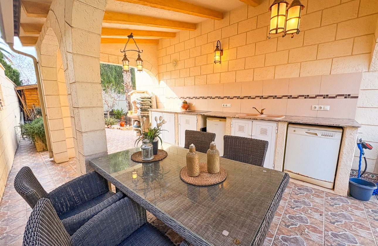 Herverkoop - Villa - Benijofar