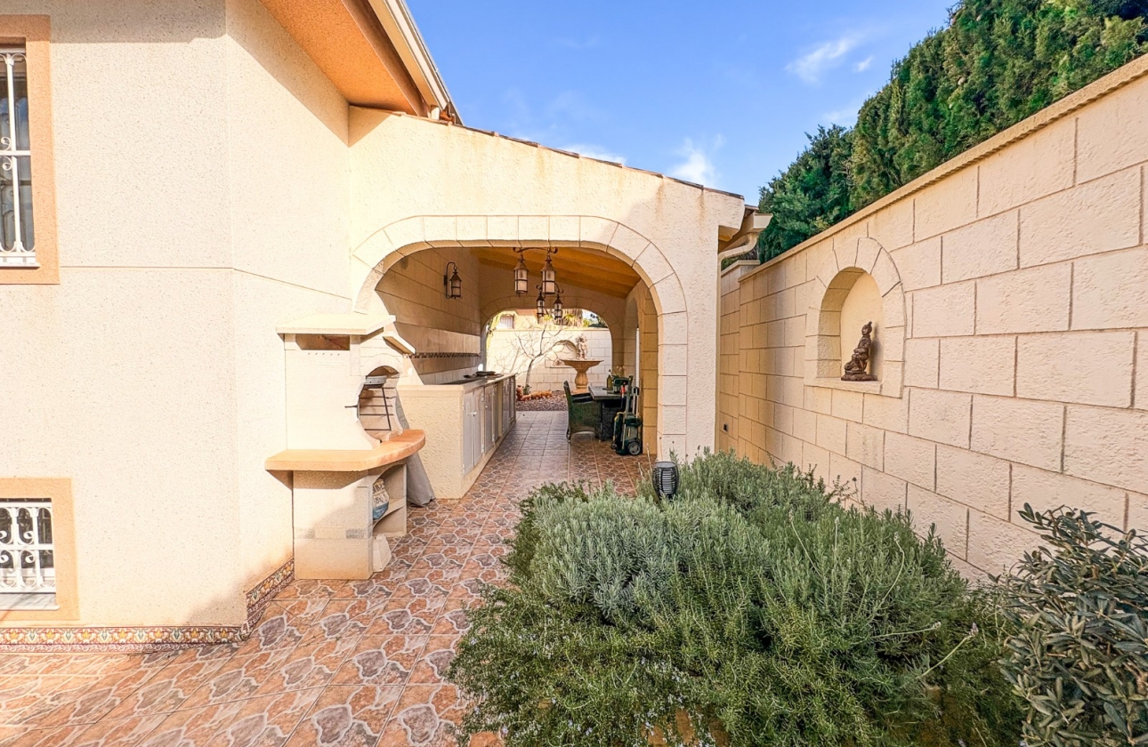 Herverkoop - Villa - Benijofar