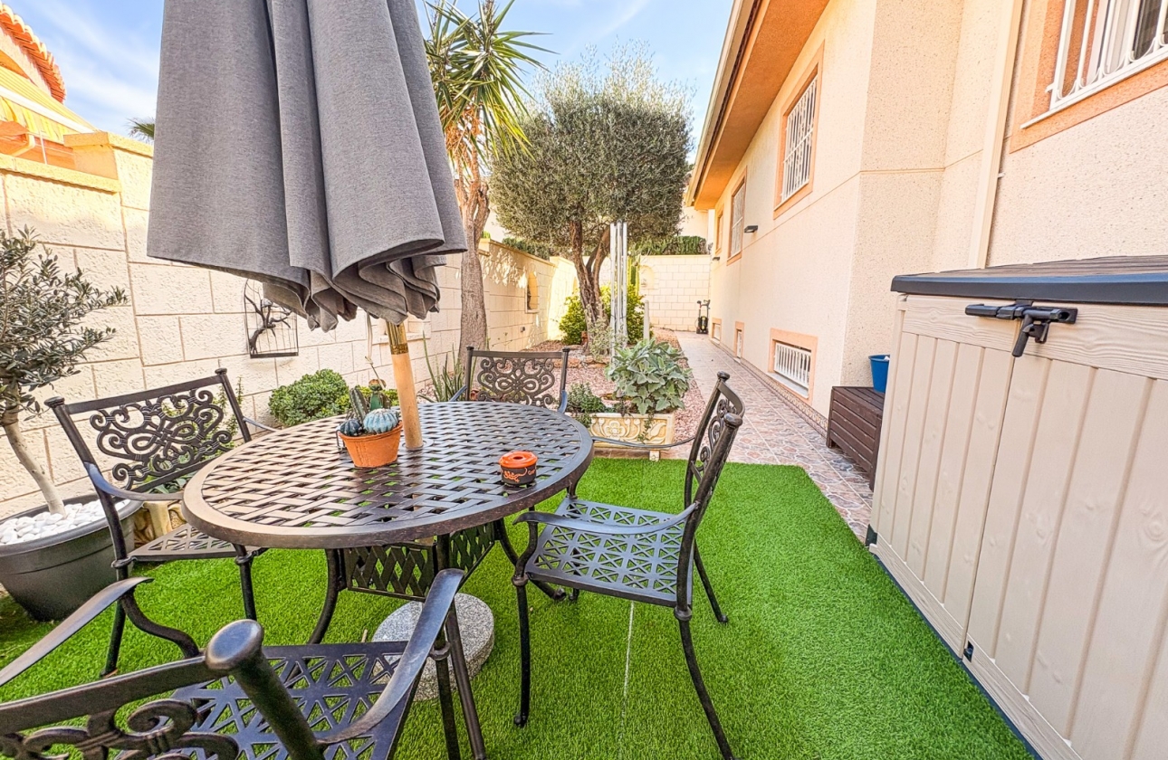 Herverkoop - Villa - Benijofar