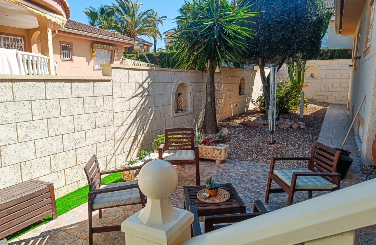 Herverkoop - Villa - Benijofar