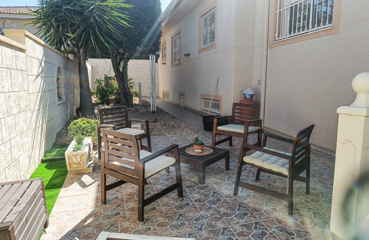 Herverkoop - Villa - Benijofar