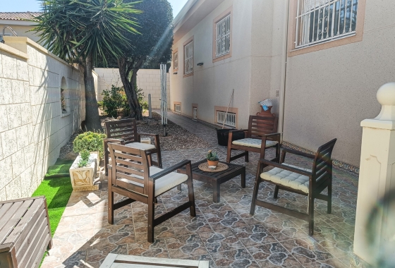 Herverkoop - Villa - Benijofar